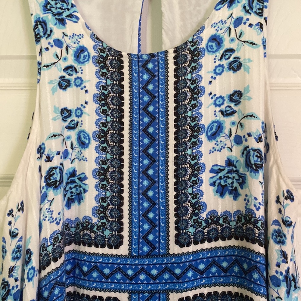 Taylor & Sage Women’s Handkerchief Hem Dress Size Large - Picture 2 of 5